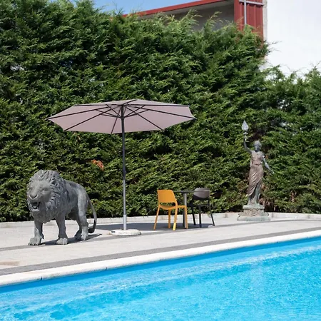 Montes - Exclusive & Prime Location 아파트