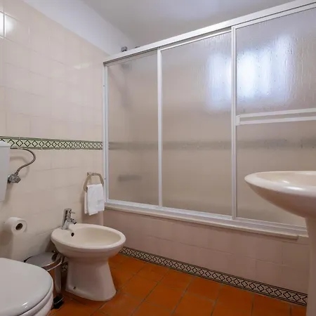 Montes - Exclusive & Prime Location