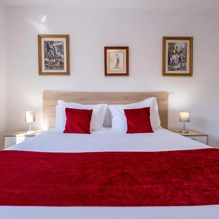 Montes - Exclusive & Prime Location *