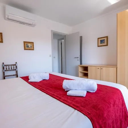Montes - Exclusive & Prime Location