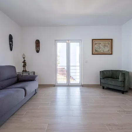 Montes - Exclusive & Prime Location Coja
