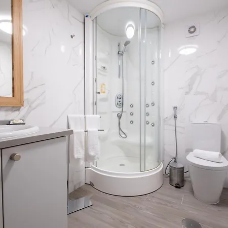 Montes - Exclusive & Prime Location *