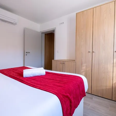 Montes - Exclusive & Prime Location