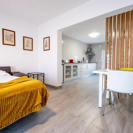 Apartmán Montes - Exclusive & Prime Location
