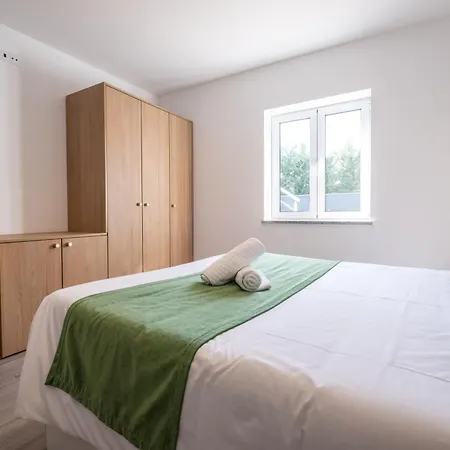 Montes - Exclusive & Prime Location * Coja