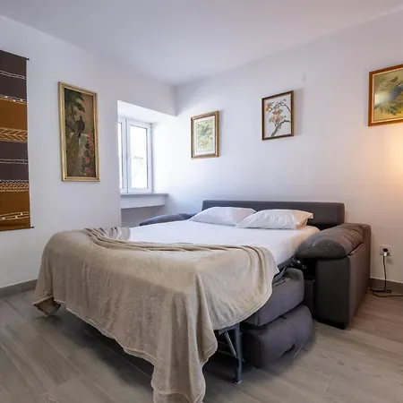 Montes - Exclusive & Prime Location