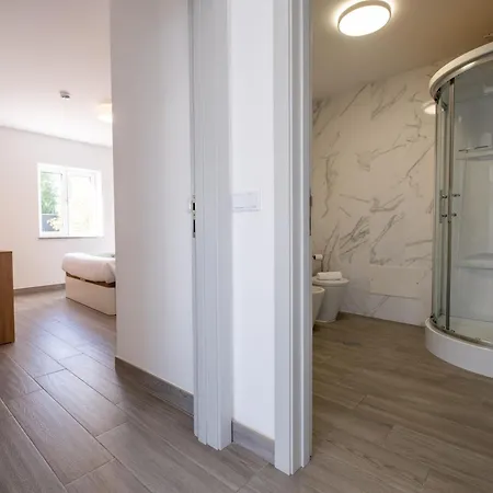 Montes - Exclusive & Prime Location Apartmán *