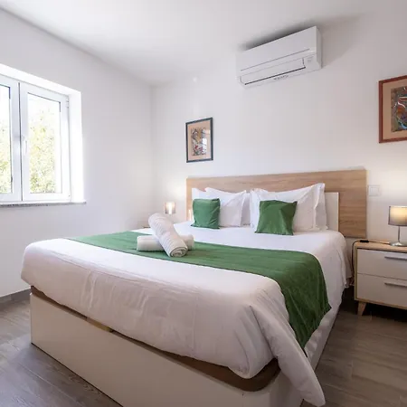 Montes - Exclusive & Prime Location *