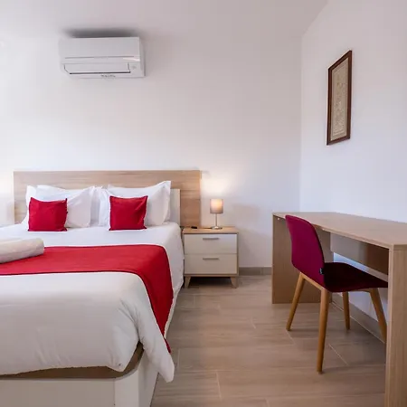 Montes - Exclusive & Prime Location Coja