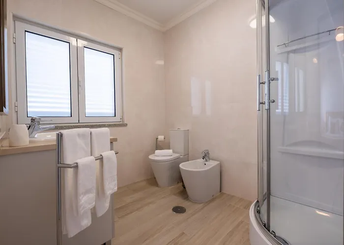 Montes - Exclusive & Prime Location * Coja