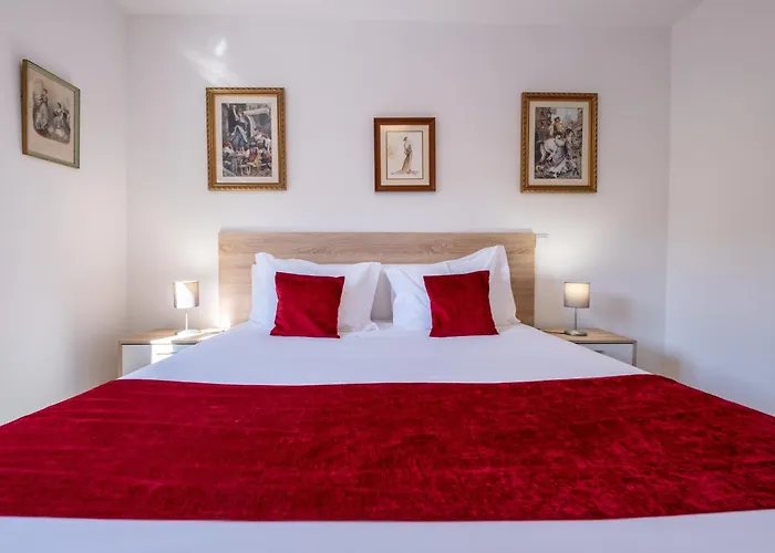 Montes - Exclusive & Prime Location *