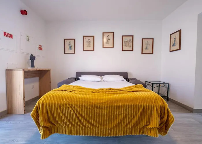 Montes - Exclusive & Prime Location * Coja