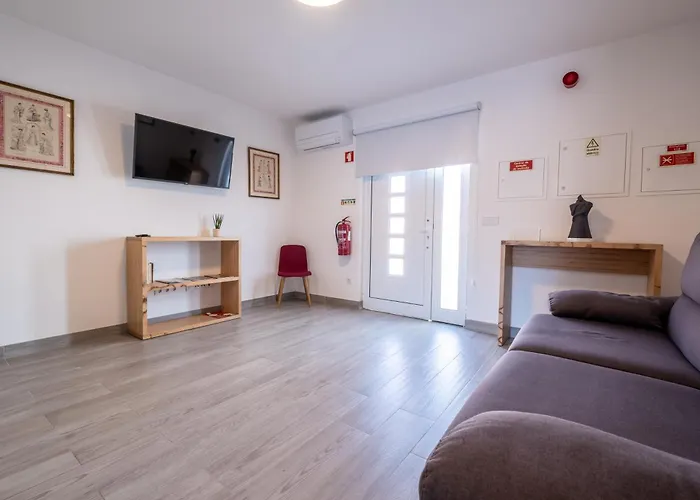 דירה Montes - Exclusive & Prime Location