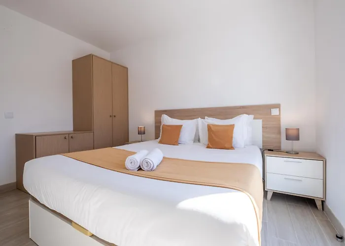 Montes - Exclusive & Prime Location