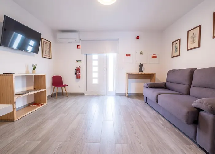 Montes - Exclusive & Prime Location דירה