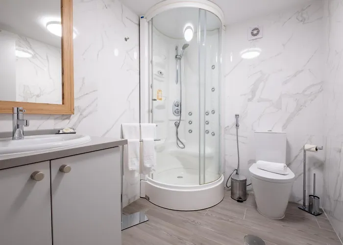 Montes - Exclusive & Prime Location *