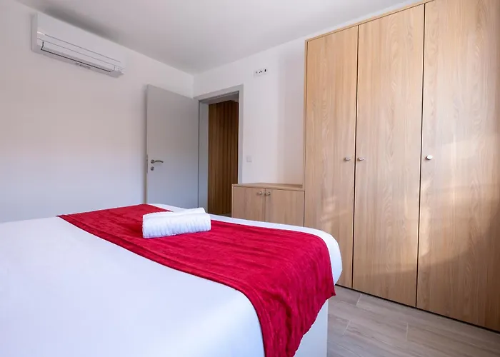 Montes - Exclusive & Prime Location