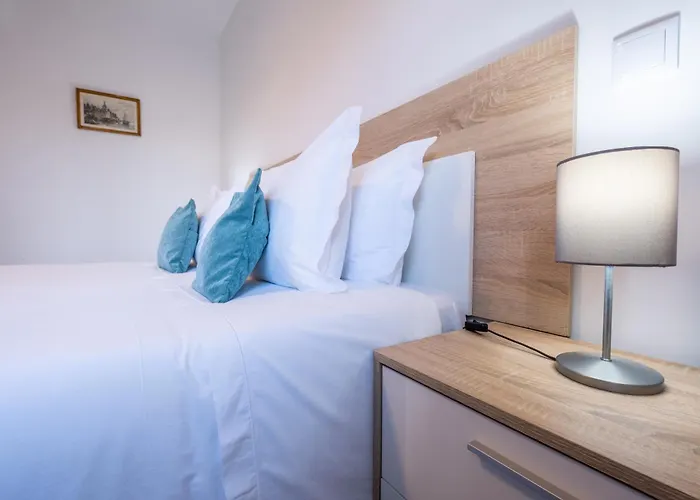 Montes - Exclusive & Prime Location * Coja