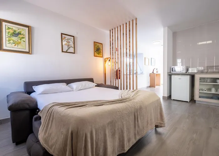 Montes - Exclusive & Prime Location شقة