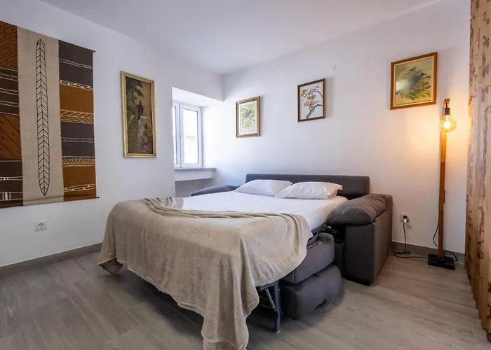 Montes - Exclusive & Prime Location