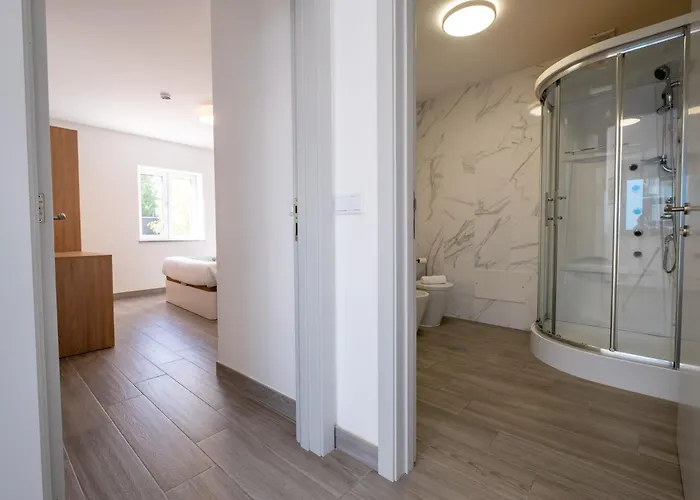 Montes - Exclusive & Prime Location شقة *