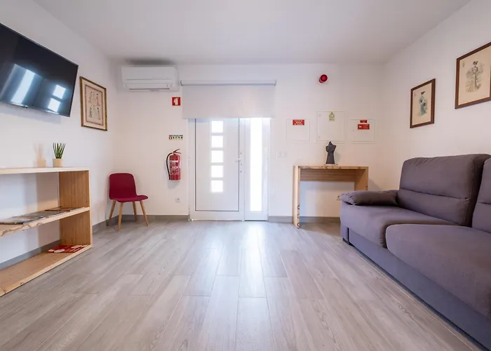 Montes - Exclusive & Prime Location *